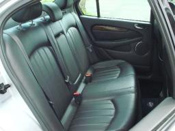 Jaguar X 2.5 V6 SE picture