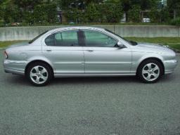 Jaguar X 2.5 V6 SE picture