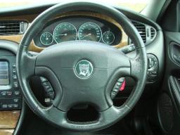 Jaguar X 2.5 V6 SE picture