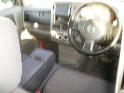 Nissan CUBE EX picture