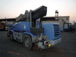 Komatsu Wheel Crane  picture