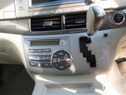 Toyota Estima T Hybrid E-Four G picture