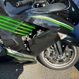Kawasaki Bike ZZR1400 picture