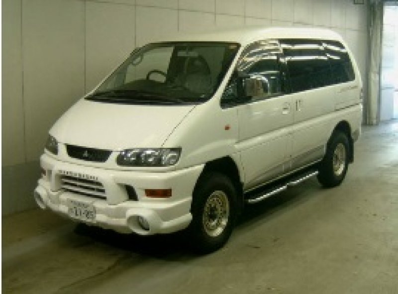 Mitsubishi DELICA SPACE GEAR CHAMONIX, 2003, used for sale