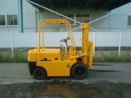 Mitsubishi FORKLIFT 2.5t 