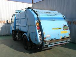 Isuzu Elf garbage truck picture