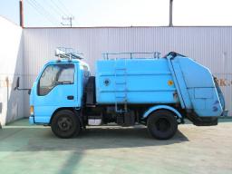 Isuzu Elf garbage truck picture