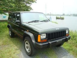 Chrysler Cherokee