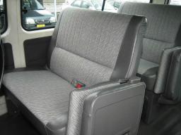 Isuzu FARGO BUS picture