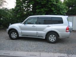 Mitsubishi PAJERO EXCEED picture