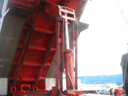 Isuzu Dump GIGA picture