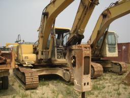Komatsu Excavator PC200 picture