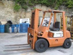 Toyota 2 Tonn FORKLIFT 2 Tonn