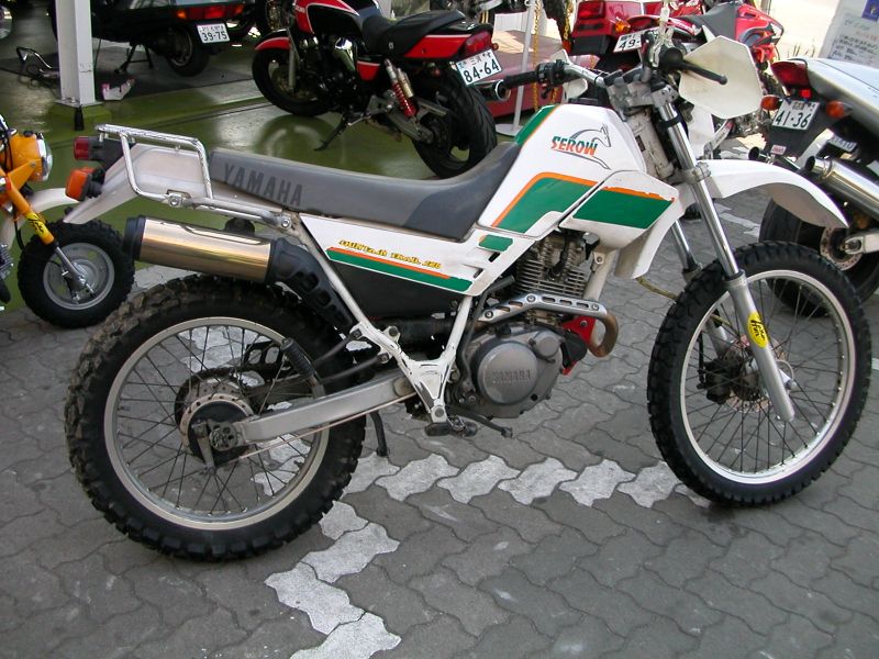 YAMAHA SEROW