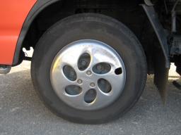 Isuzu Elf ALUMINUM VAN picture