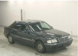 Mercedes-Benz C240 