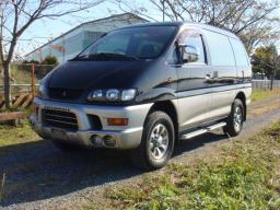 Mitsubishi DELICA SPACE GEAR CHAMONIX