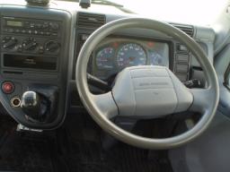 Mitsubishi Canter freezer trcuk  picture