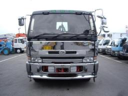 Nissan DIESEL TRACTOR picture
