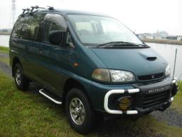Mitsubishi DELICA SPACE GEAR D-T XR 4WD