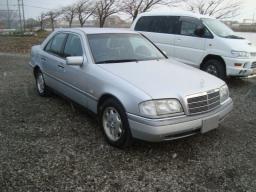 Mercedes-Benz C230 