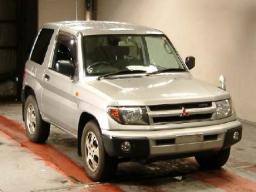 Mitsubishi Pajero IO 4WD ZR