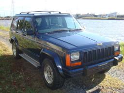 Chrysler Cherokee