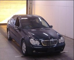 Mercedes-Benz C180 