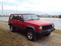 Chrysler Cherokee 