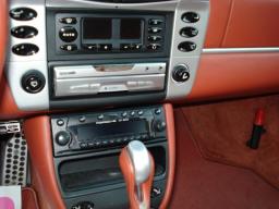 Porsche 911 carrera4 picture