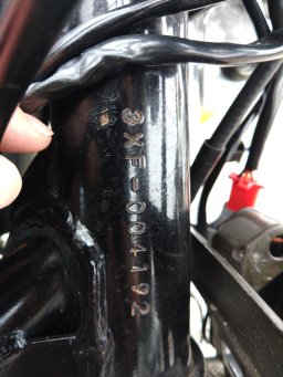 Yamaha Bike FZX750 picture