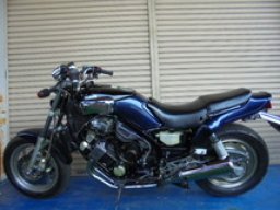 Yamaha Bike FZX750 picture