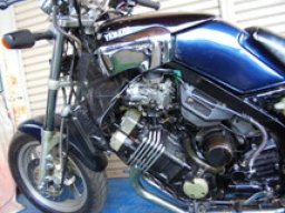 Yamaha Bike FZX750 picture