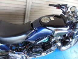 Yamaha Bike FZX750 picture