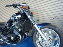 Yamaha Bike FZX750 picture