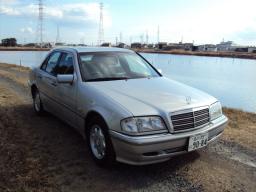 Mercedes-Benz C240 