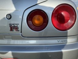 Nissan SKYLINE GT-R V SPEC 4WD picture