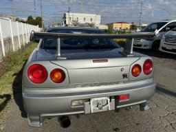 Nissan SKYLINE GT-R V SPEC 4WD picture