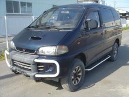 Mitsubishi DELICA SPACE GEAR 