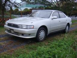 TOYOTA CRESTA