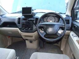 Mitsubishi Mirage Dingo Base picture