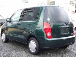Mitsubishi Mirage Dingo Base picture