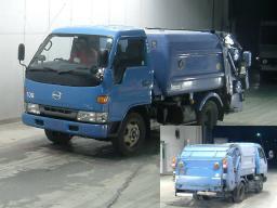 Special vehicle HINO PACKER