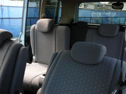 Nissan Serena 20S picture
