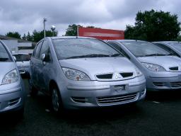 Nissan COLT