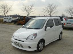 Toyota Funcargo 1.3 X