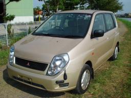 Mitsubishi Mirage Dingo  picture