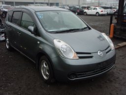 Nissan NOTE 15S V Package