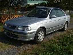 Nissan Sunny SUPER SALOON