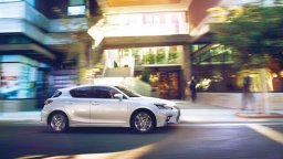 Lexus ct200h version L picture